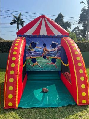 Football Carnival Inflatable Games 2x2x2.5m Đối với công viên sân chơi